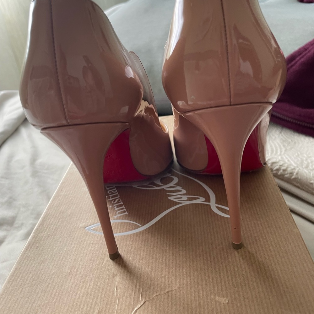 Christian Louboutins hot chick - Picture 4 of 9